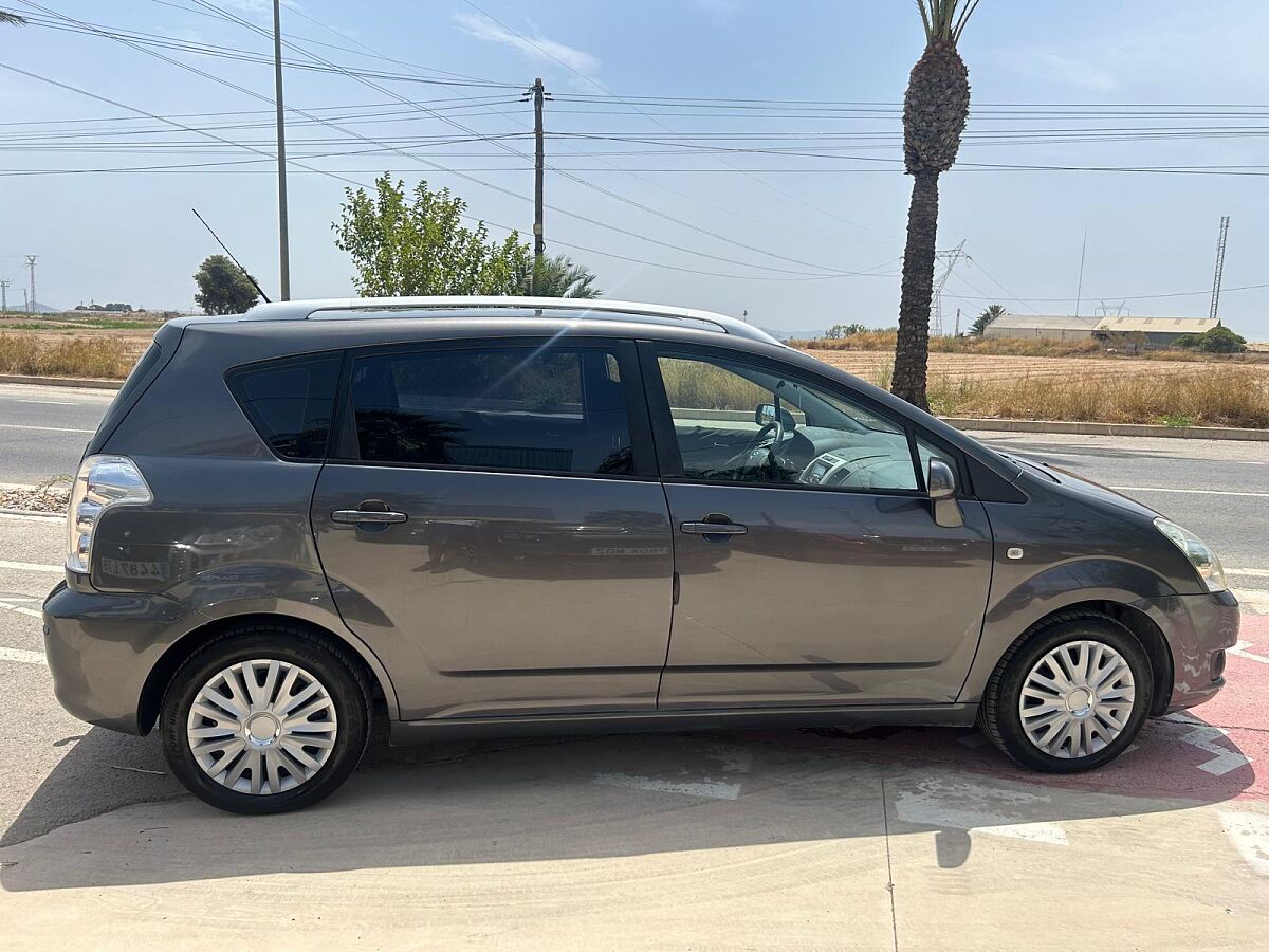 TOYOTA COROLLA VERSO 2.2 D4D SPANISH LHD IN SPAIN 91000 MILES 7 SEATS SUPERB 2008